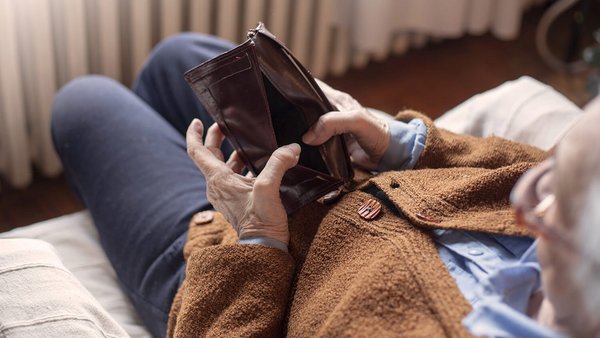 Pensionati con portafoglio vuoto – pensione di anzianità  