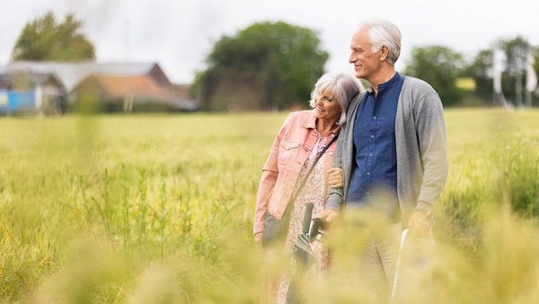 Pensionati a passeggio – Previdenza obbligatoria